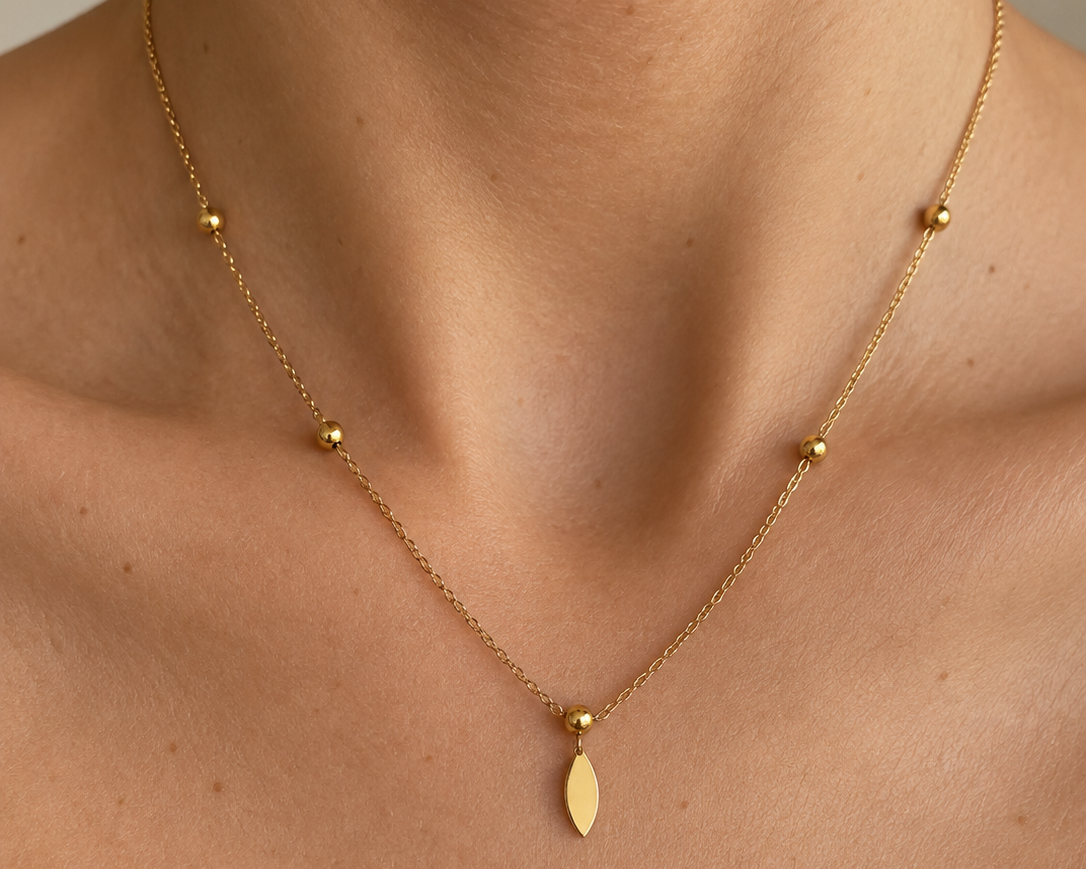Collar Angie