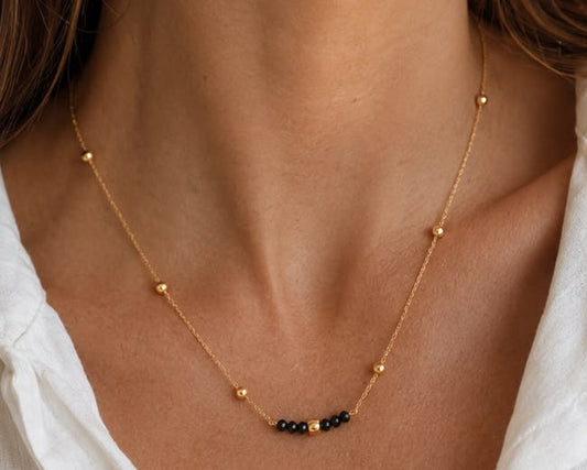Collar piedra negra